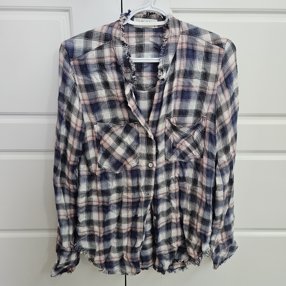 Bella Dahl Frayed Hem Shirt